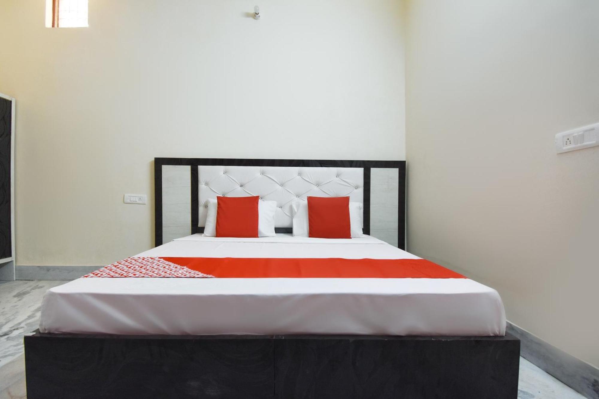 Landran Hotel O Hc Residency מראה חיצוני תמונה