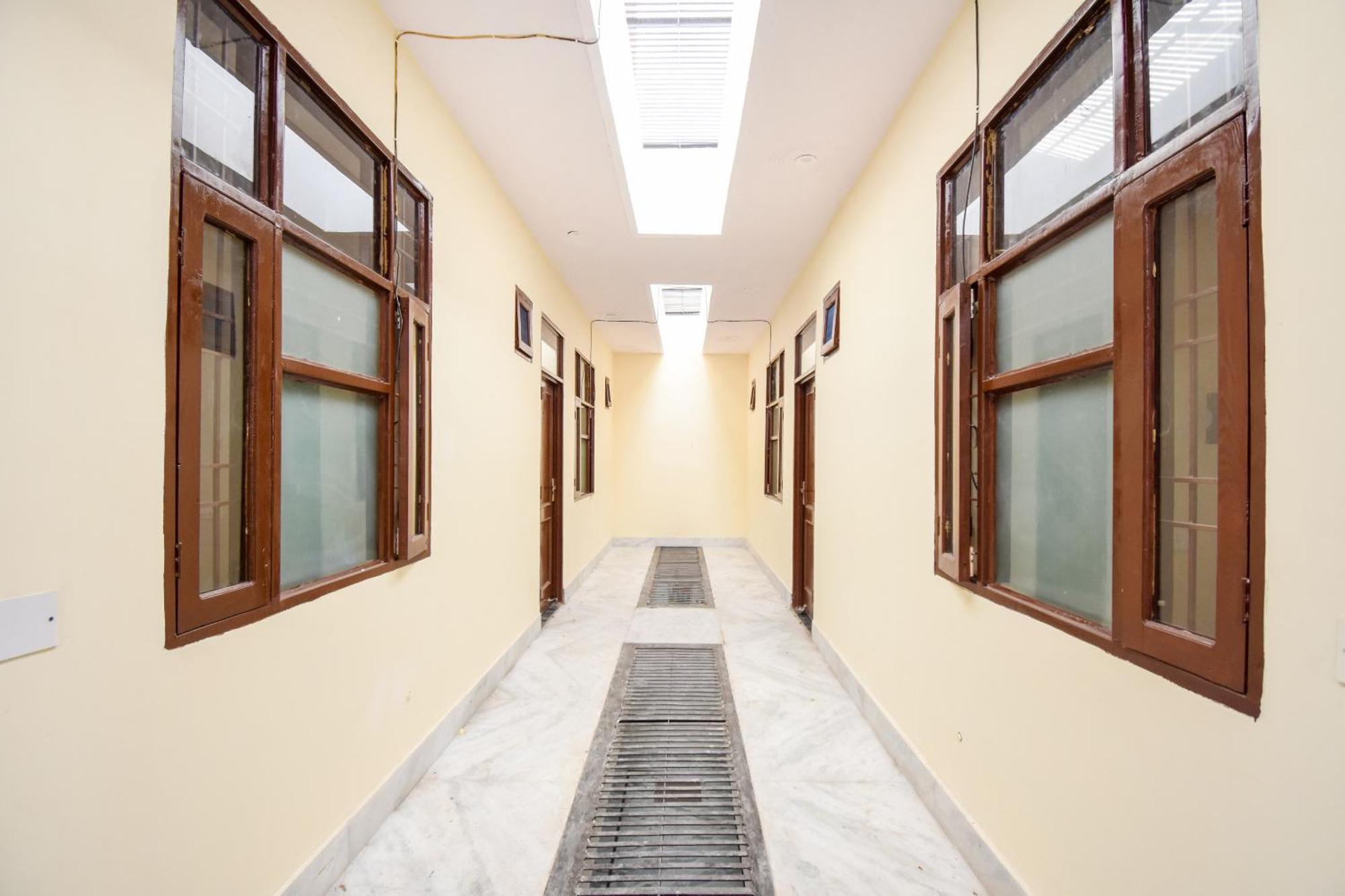 Landran Hotel O Hc Residency מראה חיצוני תמונה