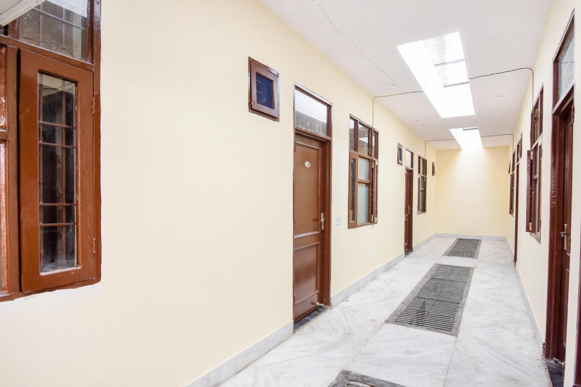 Landran Hotel O Hc Residency מראה חיצוני תמונה